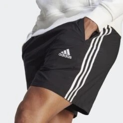 ADIDAS AEROREADY Essentials Chelsea 3-Stripes Short -Regatta Verkoop aeroready essentials chelsea 3 stripes short 4