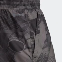 ADIDAS Tennisshort Voor Heren CLUB GRAPHIC Grijs Kaki 11 ADIDAS Tennisshort Voor Heren CLUB GRAPHIC Grijs Kaki -Regatta Verkoop tennisshort voor heren club graphic grijs kaki 4