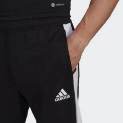 ADIDAS Tiro Essentials Broek 10 ADIDAS Tiro Essentials Broek -Regatta Verkoop tiro essentials broek 3