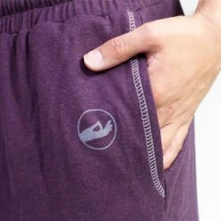 Yoga Broek Voor Mannen Bio Hennep Plum - Yoga Kleding Voor Mannen Pantacourt -Regatta Verkoop yoga broek voor mannen bio hennep plum yoga kleding voor mannen pantacourt 2